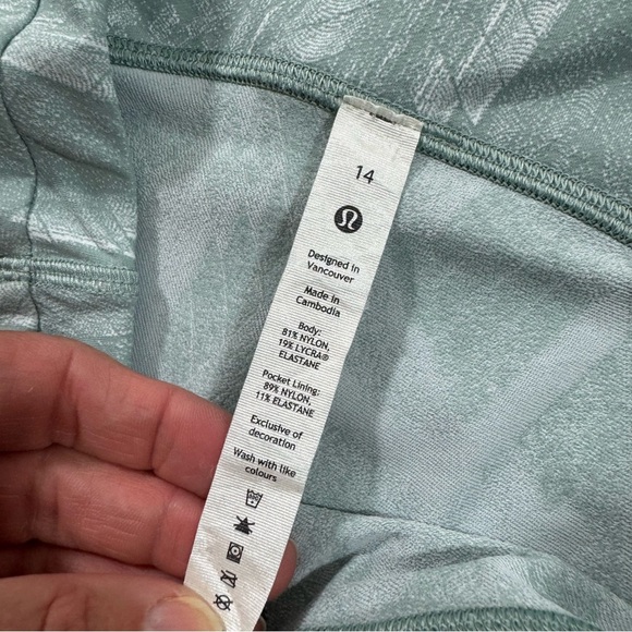 Lululemon Swift Speed High Rise Crop Leggings 21” Reverberate Chevron Jacquard - Picture 4 of 7